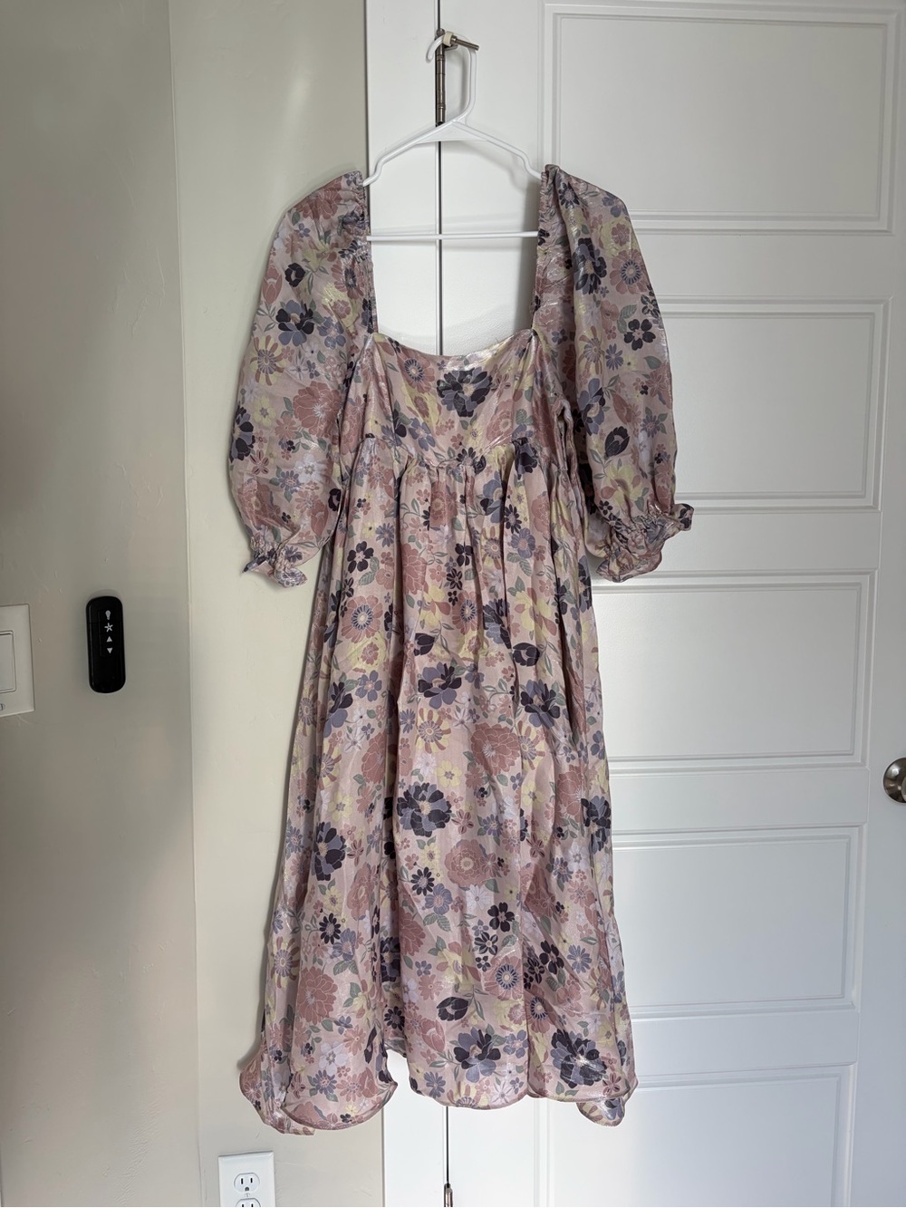 Storia Pink Floral Puff-Sleeve Midi Dress